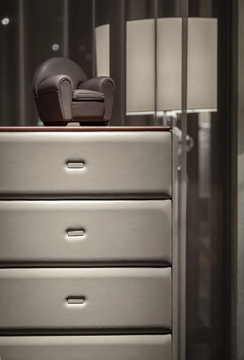 Poltrona-Frau_THE-COLLECTION---FURNITURE-AND-COMPLEMENTARY-UNITS_eSgPG4GYB.jpeg